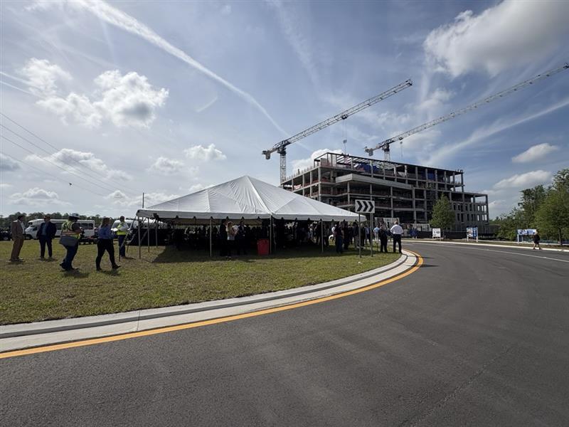 PascoEDC's tweet photo. Our team was excited to attend the topping out ceremony for @MoffittNews SPEROS FL yesterday! SPEROS FL is going to create over 11,000 jobs in Pasco County! Read more, https://t.co/BjaGahTxlD #workforceCONNECT #WorkforceWednesday #PascoProud https://t.co/edDr4uhlOU