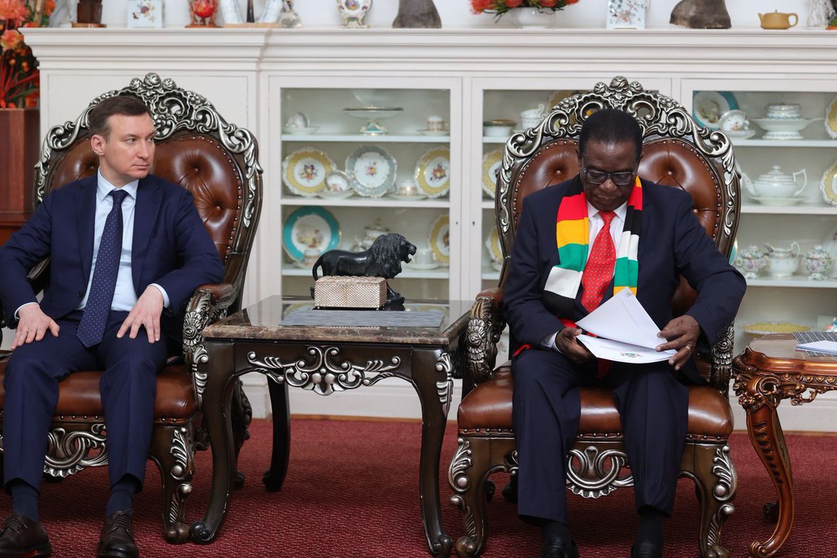 KaziboniN4091's tweet image. President @edmnangagwa welcomes senior executives from Alrosa, Russia&apos;s leading diamond mining company, during a high-level meeting at State House this afternoon.

#Engagement 
#Alrosa
#Mining
#edevolutionmedia
#Updates4ED