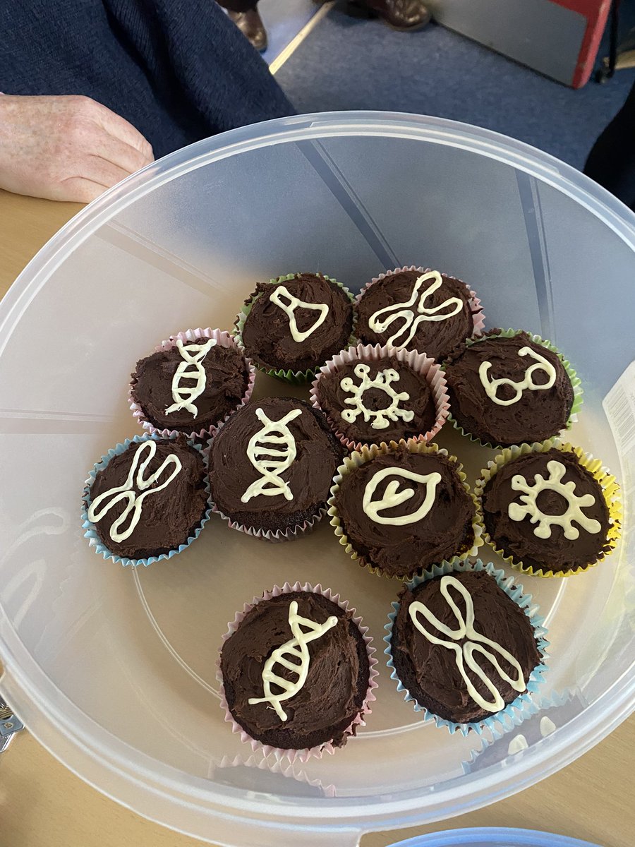 Thank you to one of our AH biologists for the lovely homemade thank you cakes today! We LOVED them! So impressed with the white chocolate hand piped biology themed topper! It’s a yes from us! Thank you
