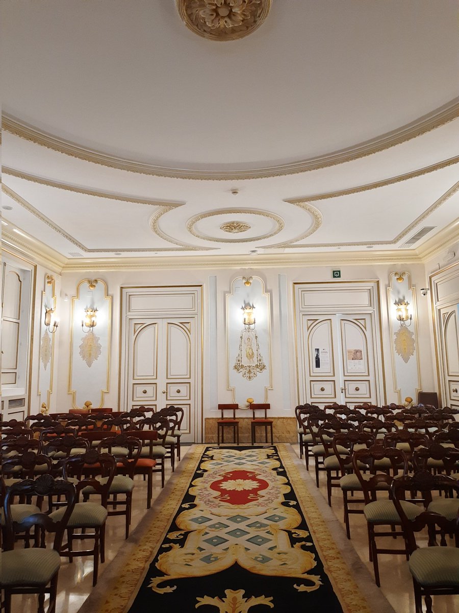 Maravilla de espacio el que nos cedió ayer el Museo del Romanticismo (gracias). Hablamos mucho sobre la identidad de #CarolinaCoronado y la biografía ficcionalizada que le compuso Ramón Gómez de la Serna. 

¡Gracias también a todos los que no os quisisteis perder la ocasión!