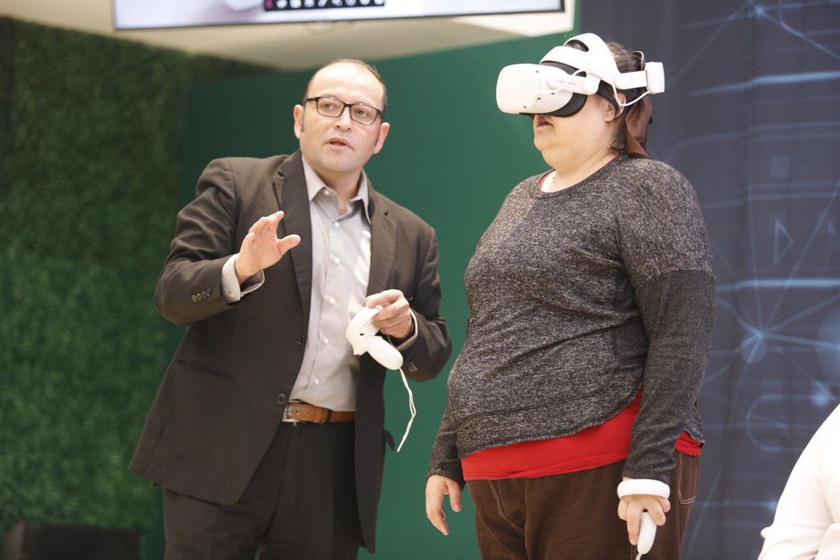 InfoCdMex's tweet image. 🤖 El Chat #Atic y el #INFOverso, herramientas virtuales del Instituto, fueron presentados a la comunidad de @SomosJUCAM.
👣 Además, realizaron un recorrido guiado por nuestras instalaciones y presenciaron el cierre del 🔘#PlenoINFOCDMX.
¡Gracias por su interés! 🏫✨