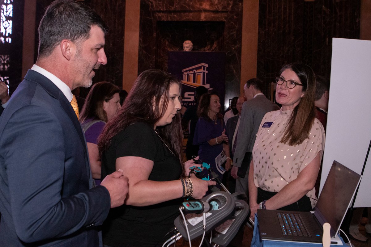 LSUEunice's tweet image. The State Capitol was decked in Purple and Gold today as part of LSU Day at the Capitol. We could not be more excited to join the entire LSU system and show our state legislature how LSU Builds Team That Win!