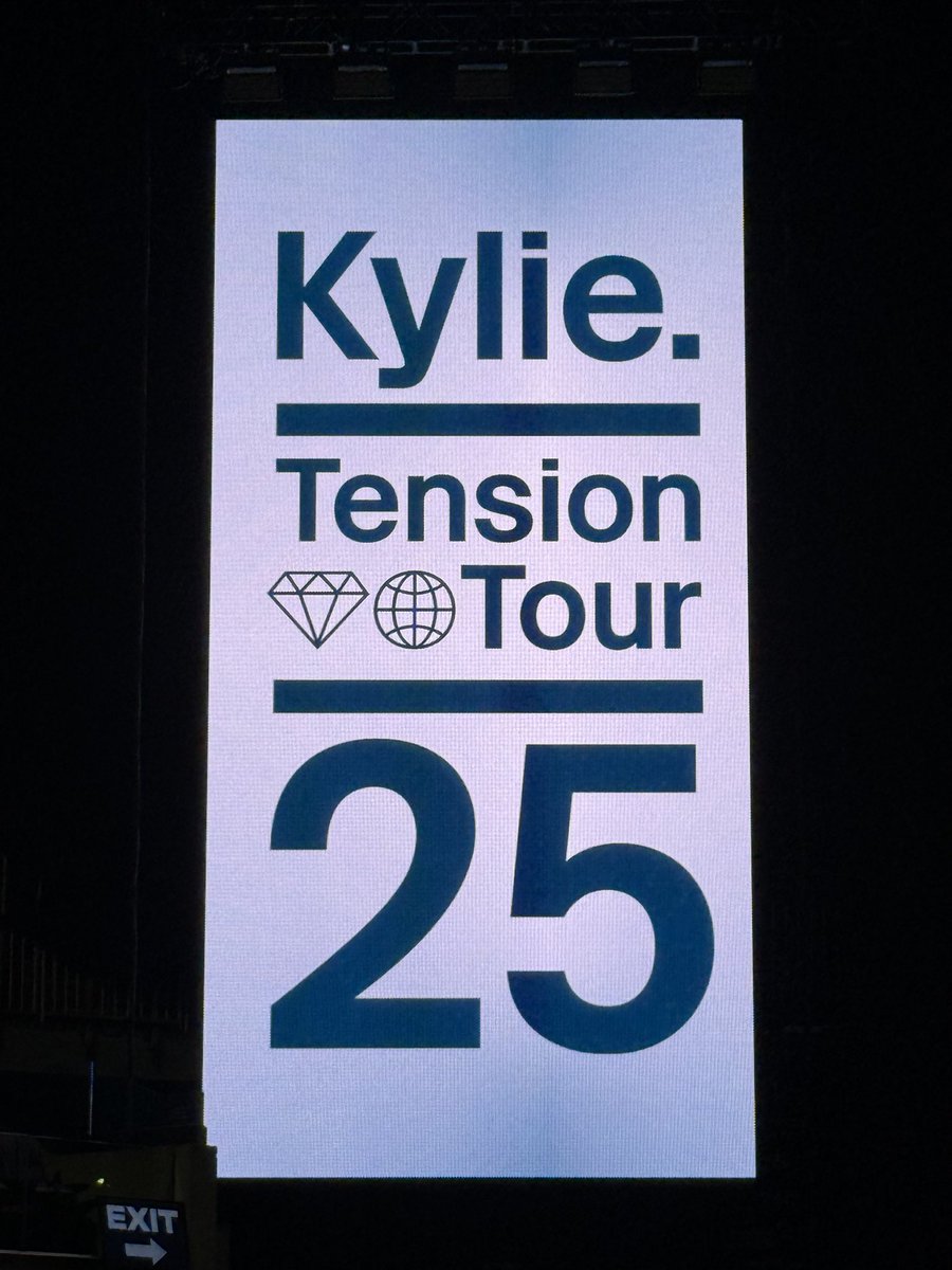DeanoEarl's tweet photo. @kylieminogue came all the way from UK to see you at the #Tension tour! 
As always you served us absolute love and perfection 🙌🏻

#lover since 1987! 🙏 https://t.co/QpmCj6GwGw