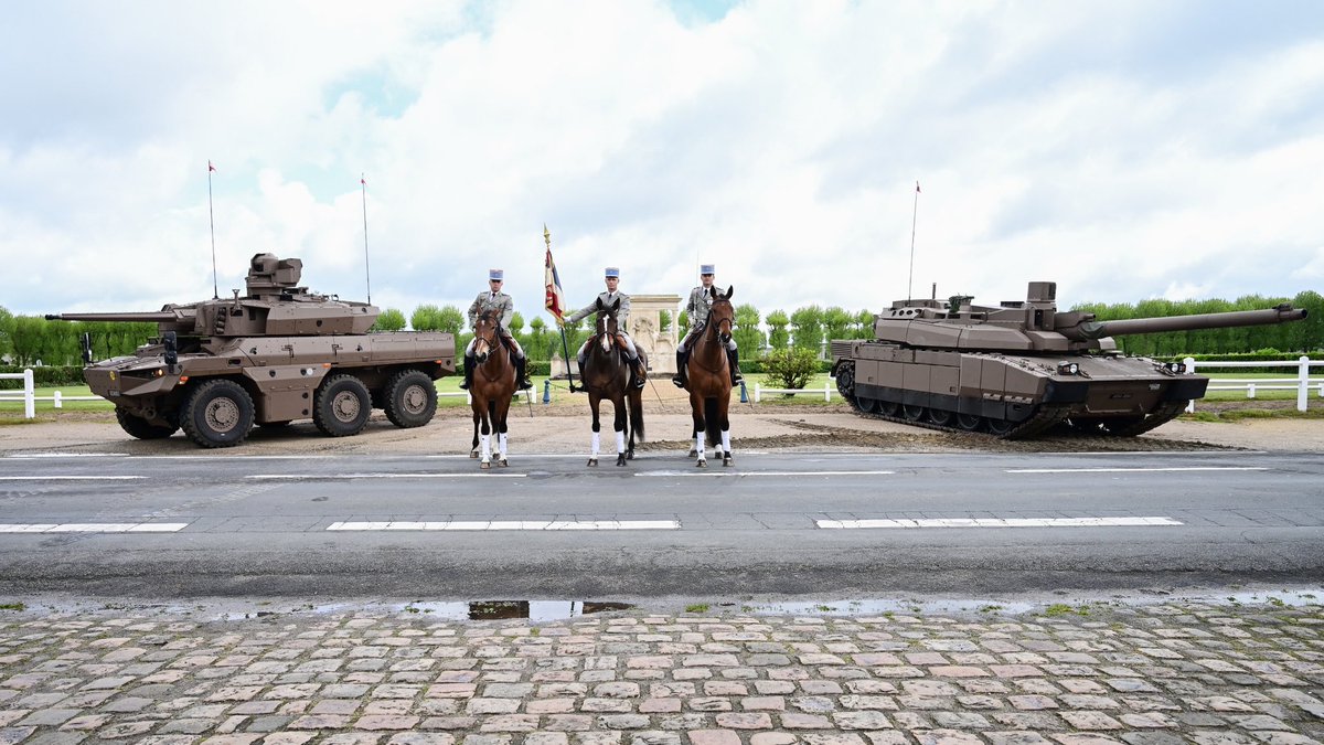 Chef d'état-major de l'armée de Terre (@cemat_fr) on Twitter photo Les montures passent, l’esprit cavalier demeure pour s’adapter, innover et vaincre.
Très heureux de célébrer la St Georges à Saumur, maison mère des cavaliers de l’<a href="/armeedeterre/">Armée de Terre</a>
La cavalerie offre aux brigades et divisions qui l’emploient le renseignement, la vitesse, Les montures passent, l’esprit cavalier demeure pour s’adapter, innover et vaincre.
Très heureux de célébrer la St Georges à Saumur, maison mère des cavaliers de l’<a href="/armeedeterre/">Armée de Terre</a>
La cavalerie offre aux brigades et divisions qui l’emploient le renseignement, la vitesse,