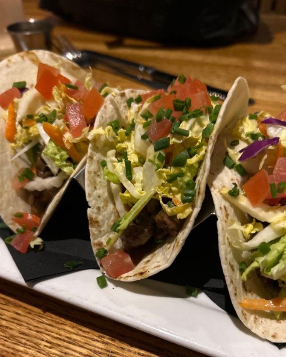 There's never a bad time to have tacos! 🌮🌮🌮  Especially our Ribeye Steak Tacos, which are soy-ginger marinaded, with Chinese mustard, &amp; Asian slaw. 

Let us make you a margarita and enjoy alllll the tastiness! 

#ViningsRestaurant #Atlanta #sohoatlanta