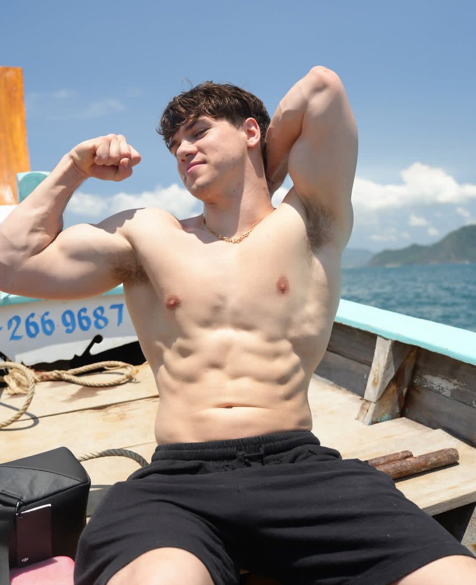 Alpha5689's tweet image. I'm your weakness