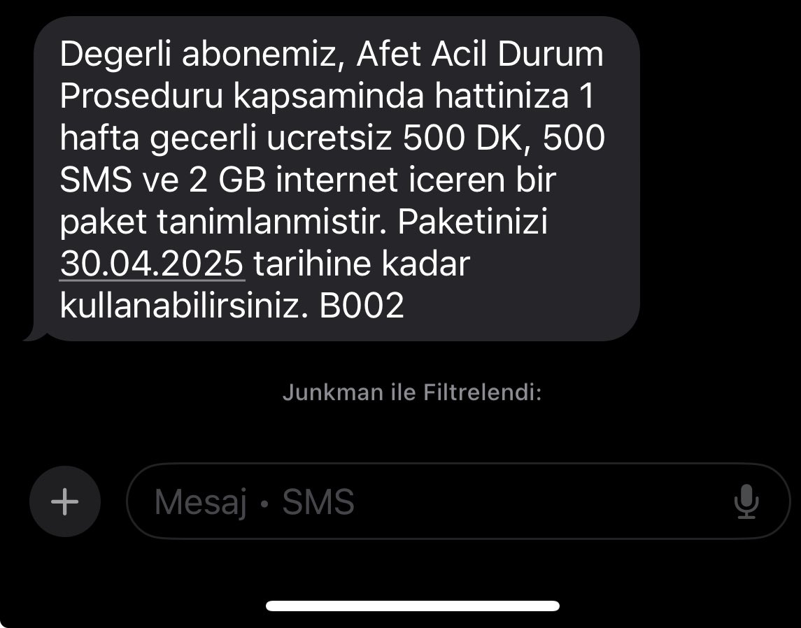 caciltas's tweet photo. Deprem anında çekmiyorsun ki birader 2 gb interneti de götüne sokarsın artık https://t.co/X1SaVB5Sr3