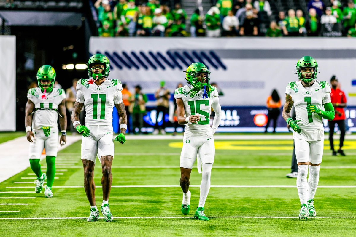 Catch me in Eugene this weekend ! #ScoDucks