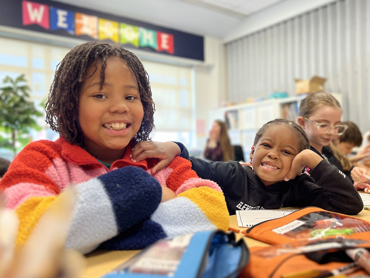 ElmwoodFranklin's tweet image. Leading the way! Our fourth graders teamed up with their Prep II buddies for an Earth Day activity during Leadership class. Big ideas, helping hands, and lots of teamwork! #ThinkingBeyond #ElmwoodFranklin