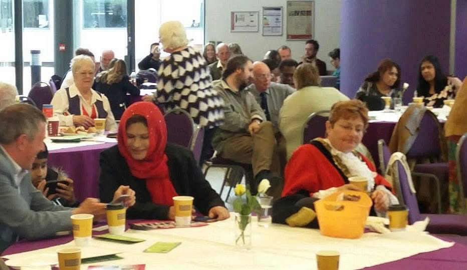 OTD-Fabulous evening with different communities under one roof to celebrate #StGeorgesDay with Former Home Minister <a href="/JYDenham/">John Denham</a>  and Mayor of Southampton.