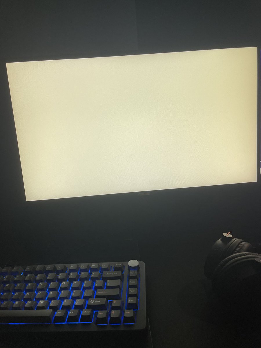 The white screen of death.... GG