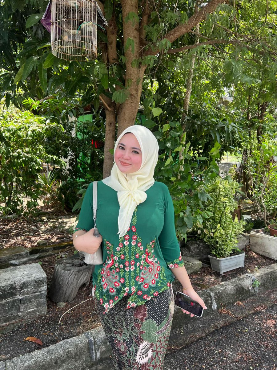 koleksi awek tudung² (@gurlhijab) on Twitter photo 