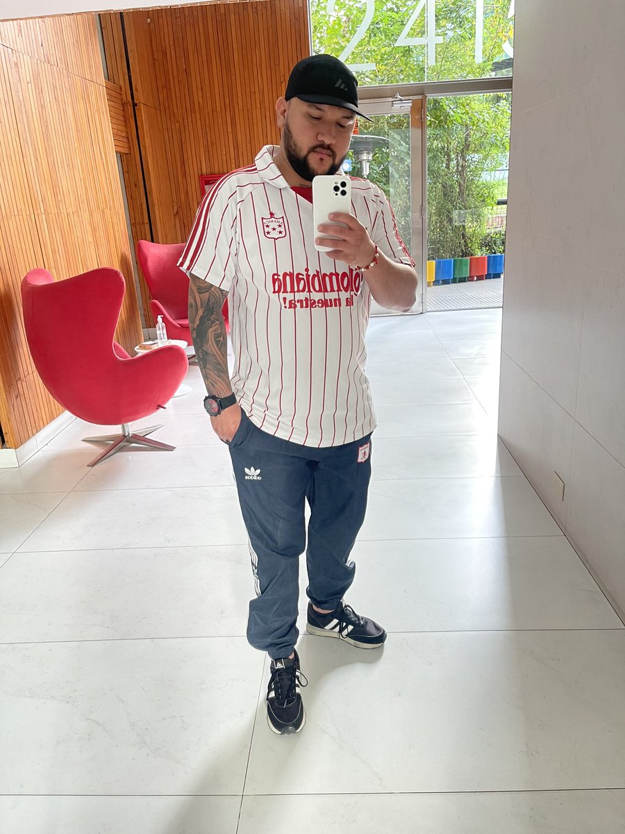 breiner_gil's tweet photo. Vamos los rojos 🇦🇹🇦🇷 https://t.co/nq6elxsEyq