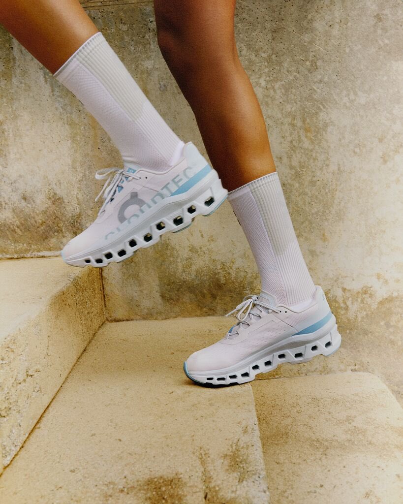 Tomorrow we have a demo night featuring <a href="/on_running/">On</a> at our Manhattan Beach store. They’re bringing the Cloudrunner 2 &amp; Cloudmonster 2. Come around 5:45/6 to get your demo shoes fitted for the run club. 
#villagerunnerrunclub #takeourknowledgeandrunwithit
#runmanhattan #onrunning