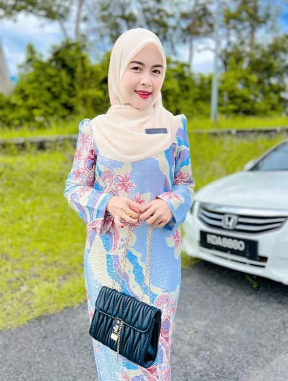 koleksi awek tudung² (@gurlhijab) on Twitter photo 