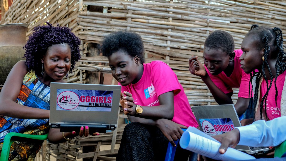 UNDP's tweet image. Girl power! 👩🔬👩🏽💻👩🔧👩🏾🏫
This #GirlsInICT Day is a reminder to break down barriers and inspire more young women and girls to follow their dreams and pursue careers in information and communications technology.
Like if you agree 💙.