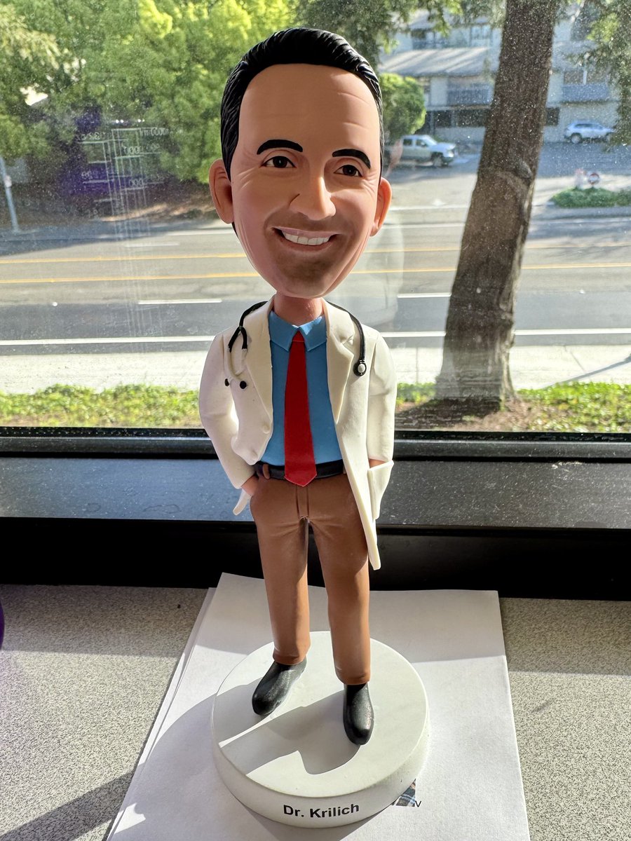 ckrilich's tweet photo. I may have hit a pinnacle of my career 

I have my own bobble head 

Seriously…🤣🤣🤣

Thoughts 💭??? https://t.co/QVzR7W9irv