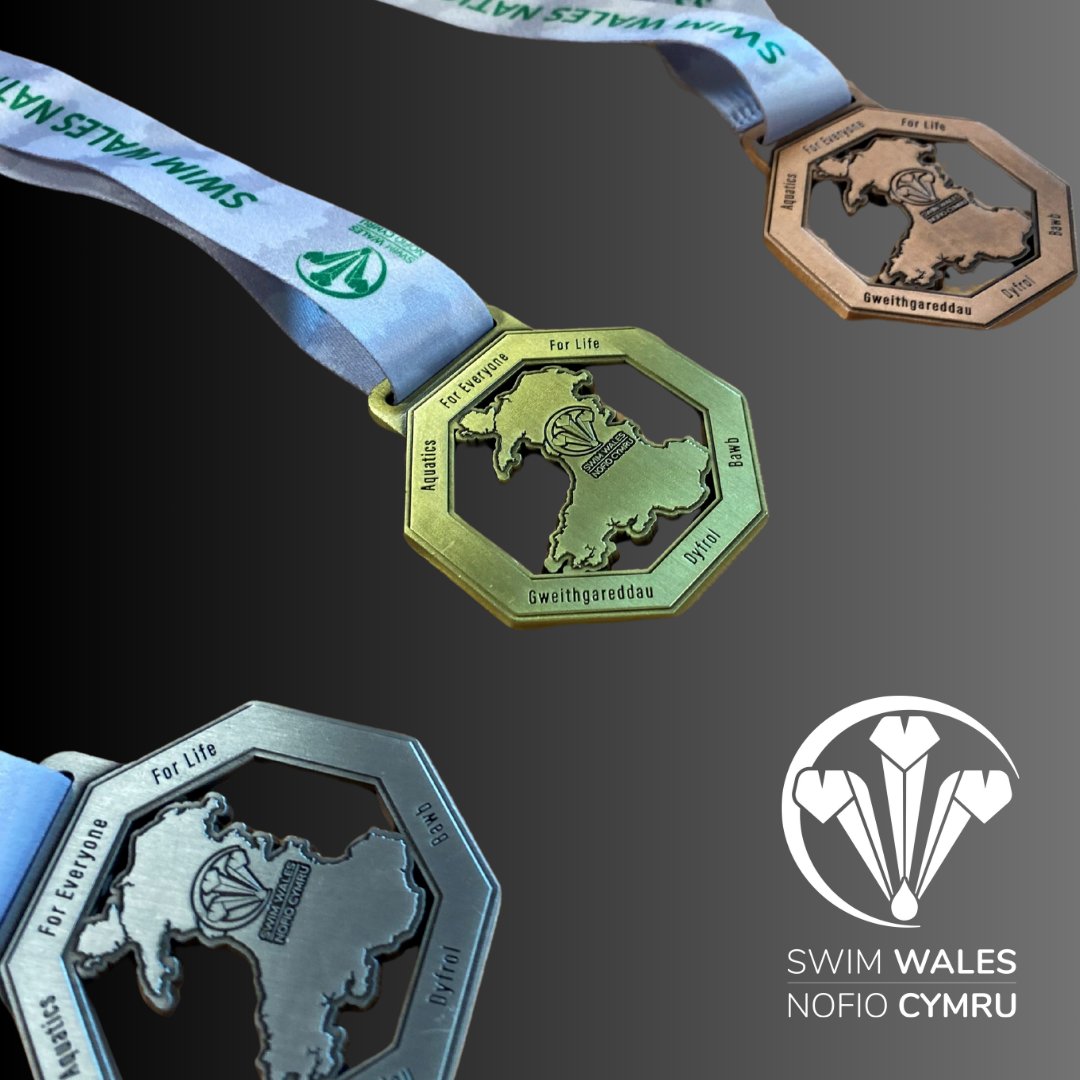 Here’s a first look at the medals for this year’s Swim Wales National Championships 👀🏅

Racing starts tomorrow at Wales National Pool, Swansea – we're excited to see you there! 🏴󠁧󠁢󠁷󠁬󠁳󠁿

Good luck to all taking part 🤞

🏊Thursday 24th – Sunday 27th April 2025

#SWNC25