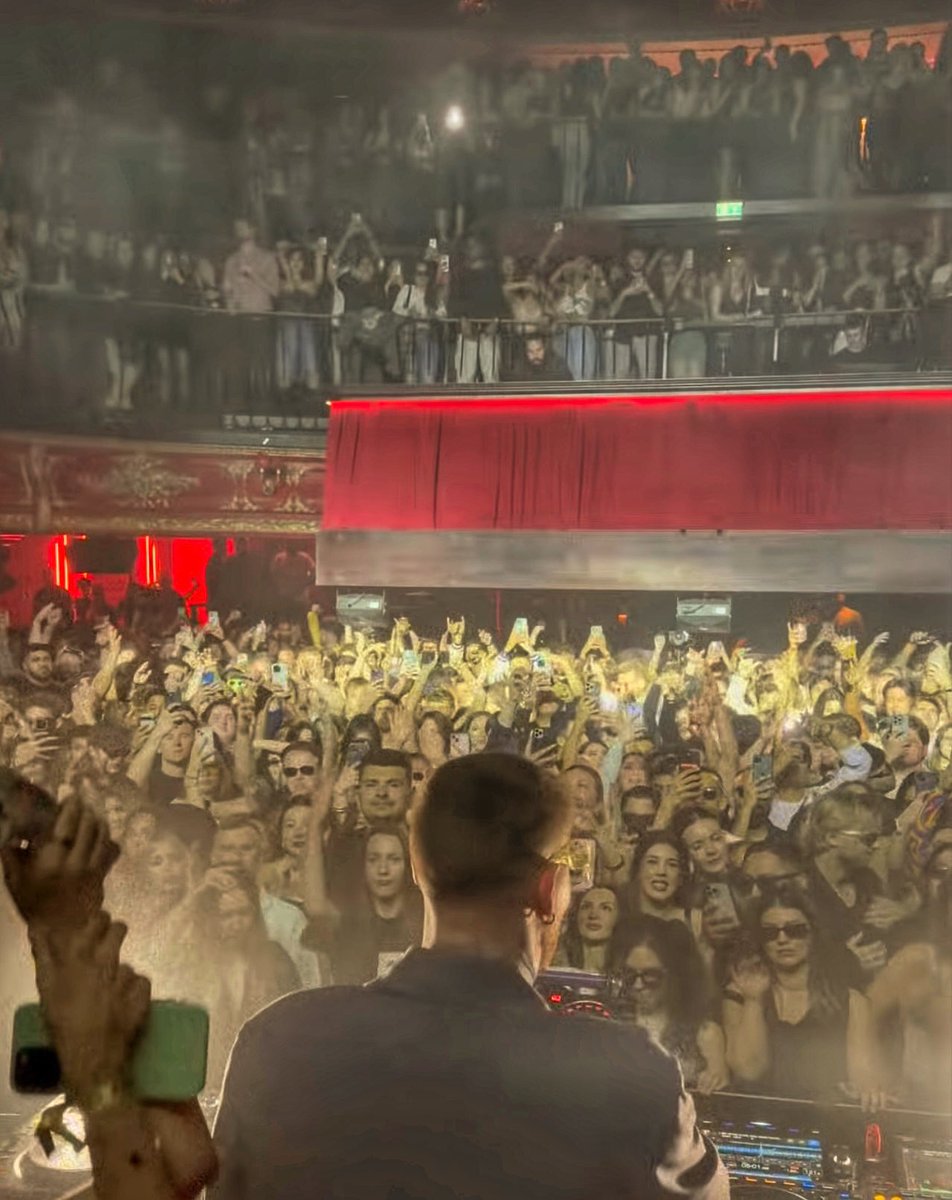 NebatDrums's tweet photo. Big Thanks Koko London 🙏🏽❤️🎶🇬🇧🎉. 
Always good to play for you . 
Koh Thanks HUGEL , Make the girls dance , Koko @KOKOLondon 
#Nebatdrums #Hugel #Makethegirldance #Koko #London #Nebat https://t.co/rid2vF93TC