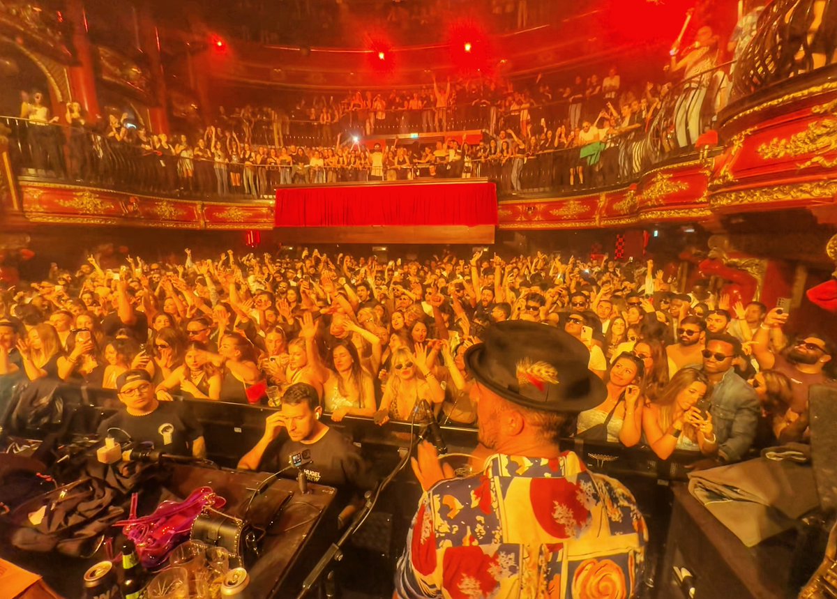 NebatDrums's tweet photo. Big Thanks Koko London 🙏🏽❤️🎶🇬🇧🎉. 
Always good to play for you . 
Koh Thanks HUGEL , Make the girls dance , Koko @KOKOLondon 
#Nebatdrums #Hugel #Makethegirldance #Koko #London #Nebat https://t.co/rid2vF93TC