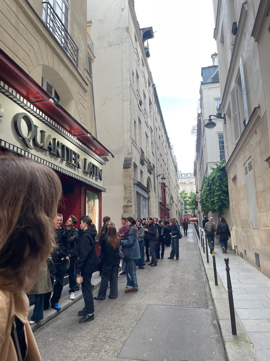 ScottBarleyFilm's tweet image. Thank you to everybody who attended the screening of Sleep Has Her House at La Filmothèque du Quartier Latin in Paris tonight. It was a full house. Thank you to @karhozat & @Ah_Ben_C_BIEN at @revue_tsounami for making this screening happen, and of course, to La Filmothèque!