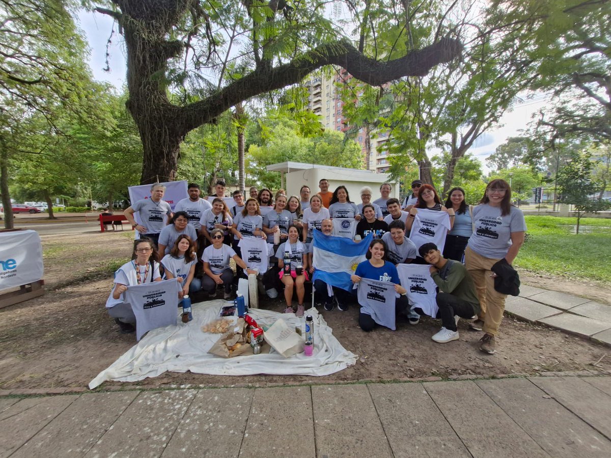 CODIUNNE's tweet photo. Hace un año estábamos en la calle por la universidad pública. HOY, UN AÑO DESPUÉS, ESTAMOS PEOR. ¡No podemos normalizar esto! 
#LaEducaciónSeDefiende #UniversidadPúblicaHoyYSiempre  #UniversidadPúblicaEnPeligro #LaEducaciónEsUnDerecho #DefendamosNuestroFuturo https://t.co/xDohyb8PJG