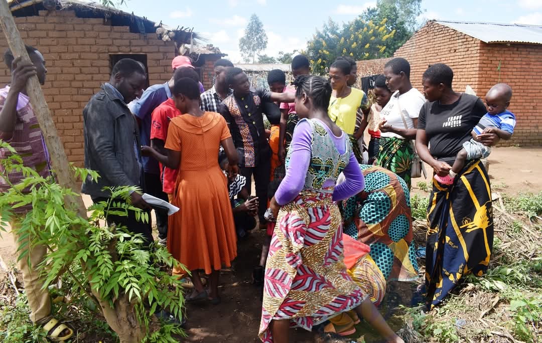 Final day of the two-day training of the youth and women groups in tree nursery and woodlot management at Group Village Head Fosa in T/A Kachere courtesy of @IMSouthernAfric

IM Individuell Människohjälp