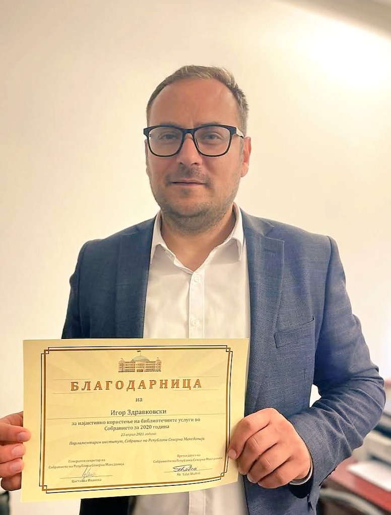 Денес е Светски ден на книгата, а ова ми е една од најдрагите благодарници од Собрание на Република Македонија за најголем корисник на библиотечните услуги од денешен ден 2020год.
#КупетеКнига
#ПодаретеКнига