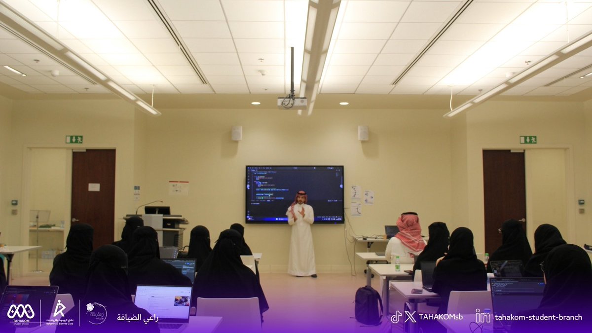 مقتطفات من اليوم الثاني في #معسكر_ترس

تخلله إقامة ورشة “تفاعل الإنسان والروبوت” مع مقدمة في بايثون وتجربة YOLO، واستكمال ورشة “تطوير الويب” التي ركّزت على JavaScript وأساسيات الـBackend، في أجواء تعليمية ملهمة حفزت المشاركين على التفاعل والاستكشاف.

#تحَكَّم_مع_ترس