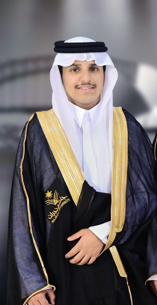 lpiay1's tweet photo. ﴿وَآخِرُ دَعْوَاهُم أَنِ الْحَمْدُ لِلَّه رَبِّ الْعَالَمِين﴾

بفضل وتوفيق من الله تم تخرجي من جامعة نجران 
ومنحي درجة البكالوريوس في تخصص ( الصيدلة ) مع مرتبة الشرف 
اللهم علمنا بما ينفعنا وانفعنا بما علمتنا وزدنا علمًا. https://t.co/slegDyLHvk