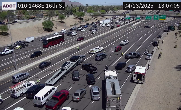 traffic様 CLOSURE* I-10 eastbound is closed near 16th Street due to a crash