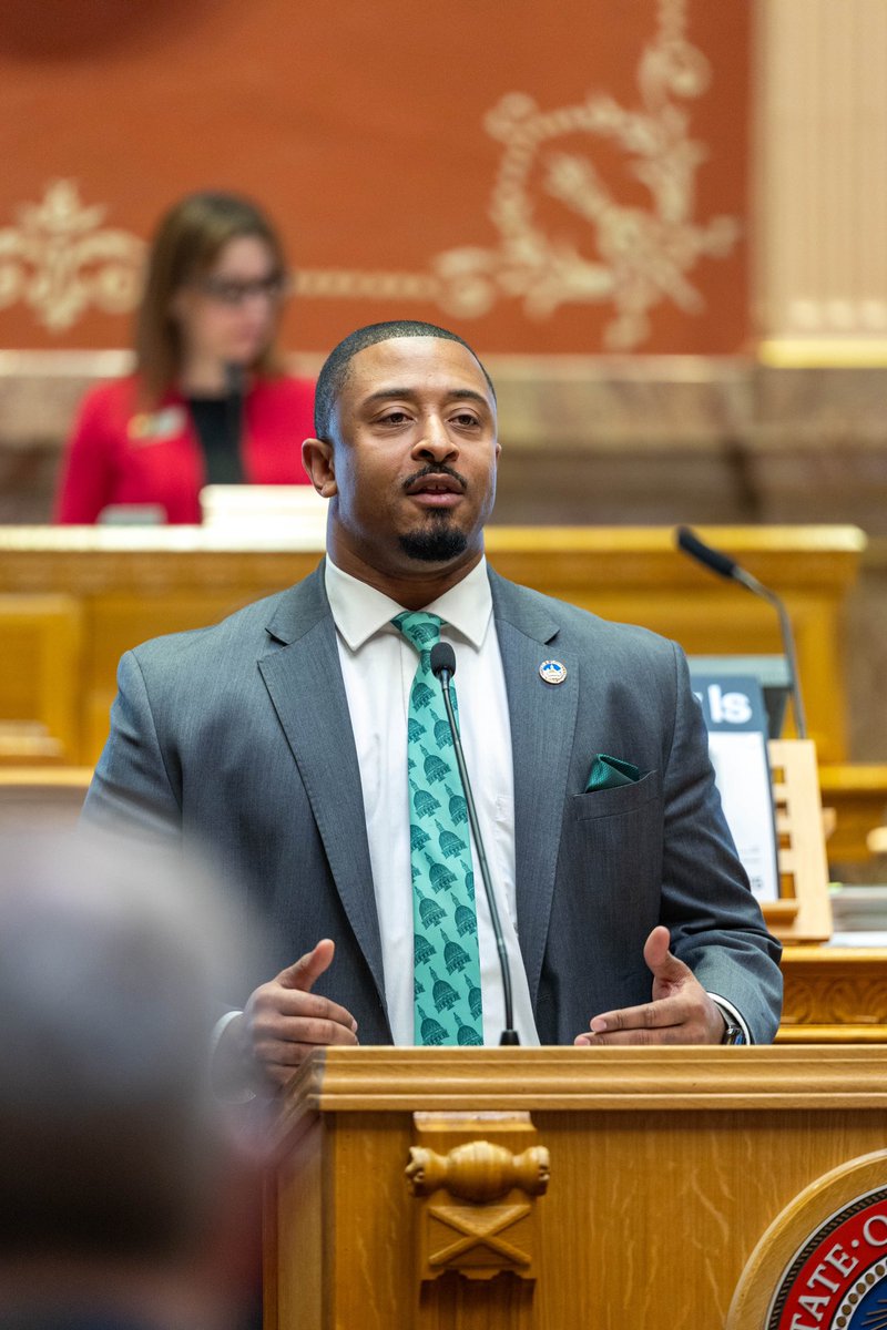 Happy Wednesday! We've got a good read for you this month in our April newsletter, with a spotlight on my good friend Senator Lisa Cutter, legislative and community updates. Check it out! 
l.ead.me/apr25

📸 : Courtesy Ryan Macoubrie