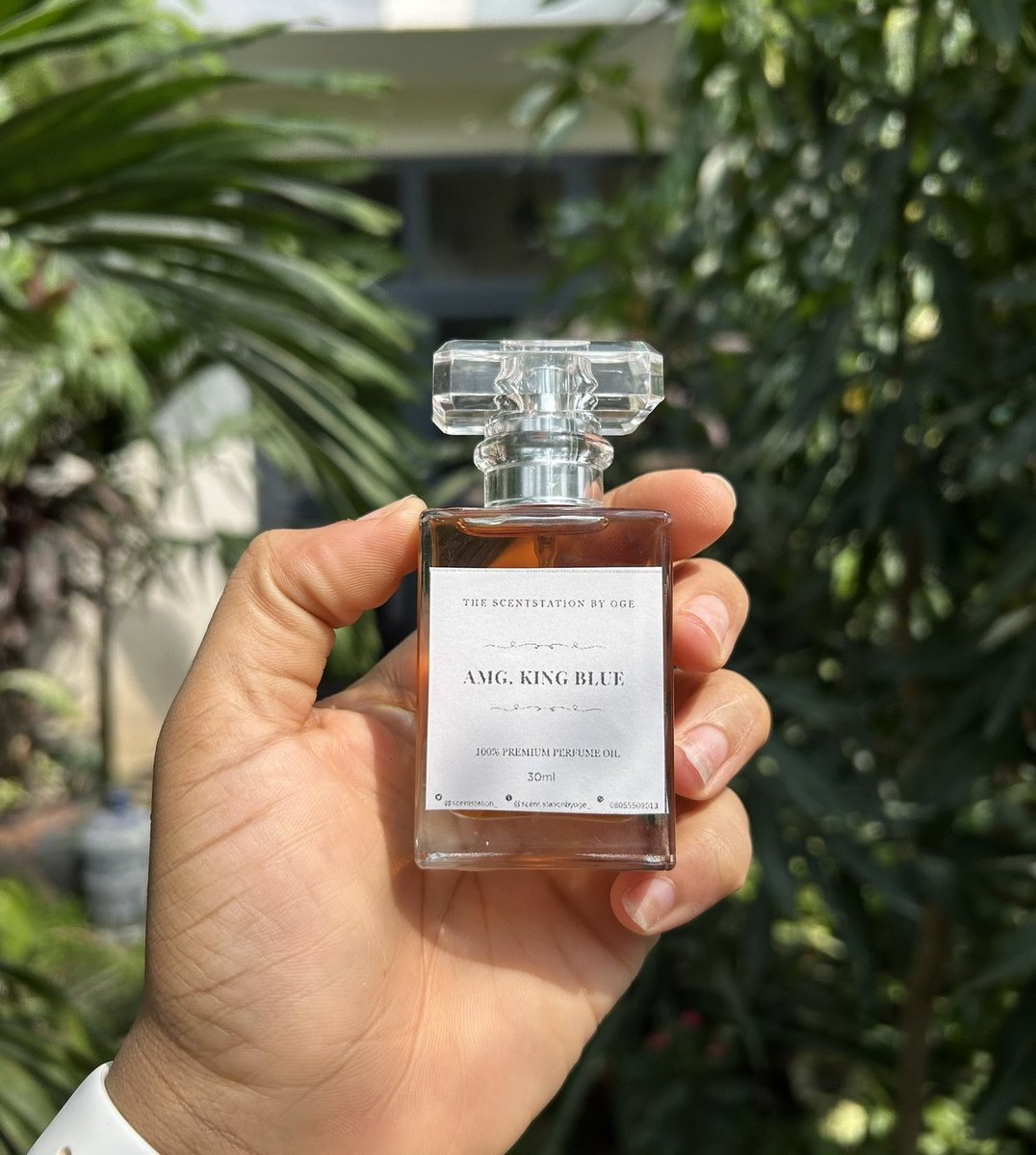 Ʈᖺᙓ ᕊᗩwᔕᙓ 🇳🇬 (@ernestidehen) on Twitter photo #SOTD - <a href="/scentstation_/">SMELLING GOOD IS A LIFESTYLE ✨| PBD/1506</a> has me covered tonight . This oil is so potent and room filling. No more than 3-4 sprays for the safety of those in ur vincinity. 😌 #SOTD - <a href="/scentstation_/">SMELLING GOOD IS A LIFESTYLE ✨| PBD/1506</a> has me covered tonight . This oil is so potent and room filling. No more than 3-4 sprays for the safety of those in ur vincinity. 😌