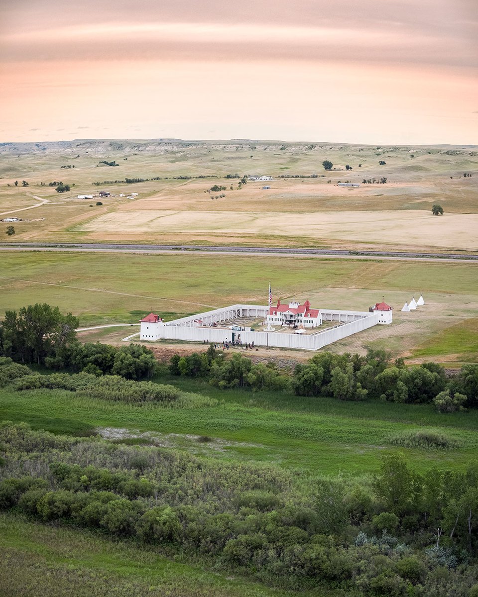 Sky views over the historic Fort Union. In the mid-1800s this place was the most important fur trade post on the Upper Missouri River. 
📍: Williston, North Dakota
