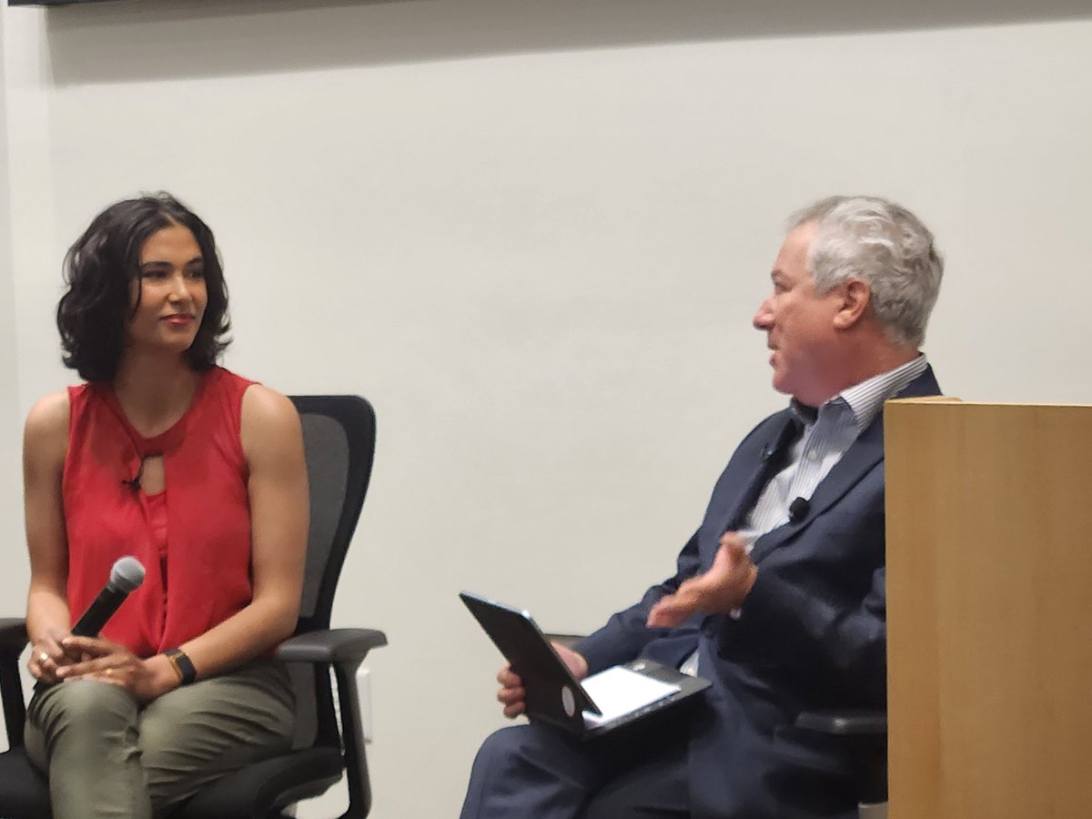 Matthew E. Kahn (@mattkahn1966) on Twitter photo At <a href="/LuskCenter/">USC Lusk Center</a> , we welcome <a href="/FairweatherPhD/">Daryl Fairweather ā
</a> who is here to discuss her new book. Thanks to Richard Green. <a href="/USC_Econ/">USC Economics</a> At <a href="/LuskCenter/">USC Lusk Center</a> , we welcome <a href="/FairweatherPhD/">Daryl Fairweather ā
</a> who is here to discuss her new book. Thanks to Richard Green. <a href="/USC_Econ/">USC Economics</a>
