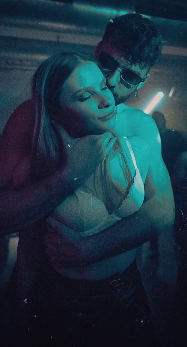 Tahle fotka se mnou rezonuje.
Party time 🔥♥️❤️‍🔥