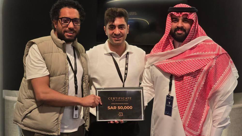 الفائزين بجوائز أوديوم في الإبداع الصوتي
في سوق الإنتاج بالدورة الحادية عشرة لـ #مهرجان_أفلام_السعودية 

أحمد النصر - الفيلم القصير تحت العباية 
عمر العامودي - الفيلم الوثائقي الطويل ساحة الراب
مجيد سعود - الفيلم القصير بين الحدود
رولان حسن - الفيلم الطويل غمضي ياورده