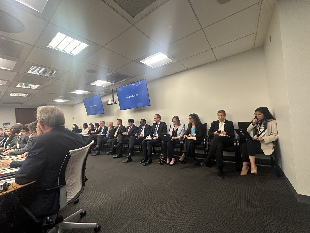 We also had productive exchanges with:
#Jordan 🇯🇴: met .E. Zeina Toukan on national development priorities and ways to deepen collaboration through impactful programs.
#Iraq 🇮🇶: met with H.E. Taif Sami on strengthening resilience through inclusive economic reforms. #WBGmeetings