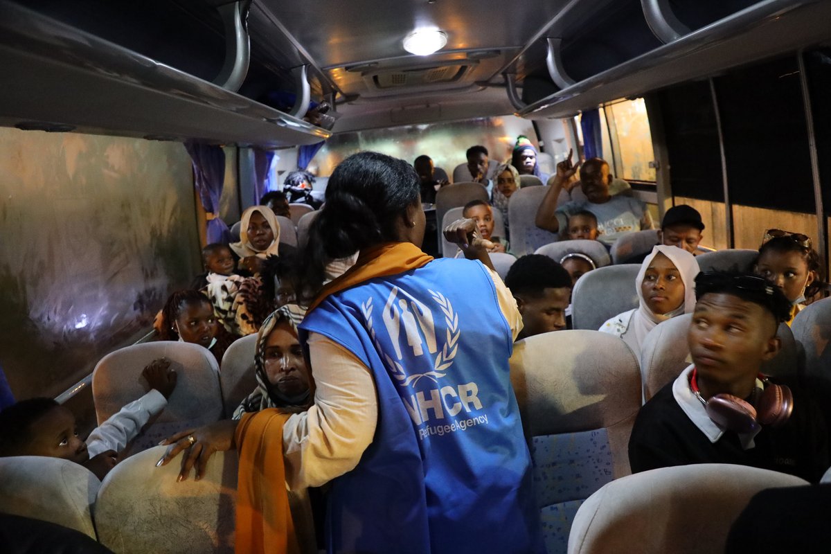 137 refugees &amp; asylum seekers evacuated from Libya to Rwanda today under the Emergency Transit Mechanism.

Since 2019, 2,760 individuals have been evacuated, with 2,100+ already resettled to third countries.

Grateful to EU🇪🇺 &amp; Rwanda🇷🇼 for supporting this lifesaving initiative.