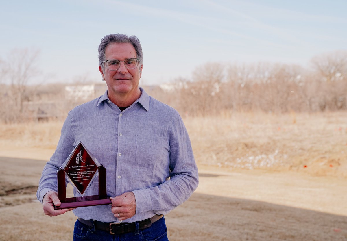 Dr. George Graef has been a driving force in soybean research, dedicating his career to improving soybean genetics and enhancing the crop’s value for NE farmers. Graef is the recipient of the 2025 Larry Tonniges Research Achievement Award. Learn more: tinyurl.com/2ssn59en