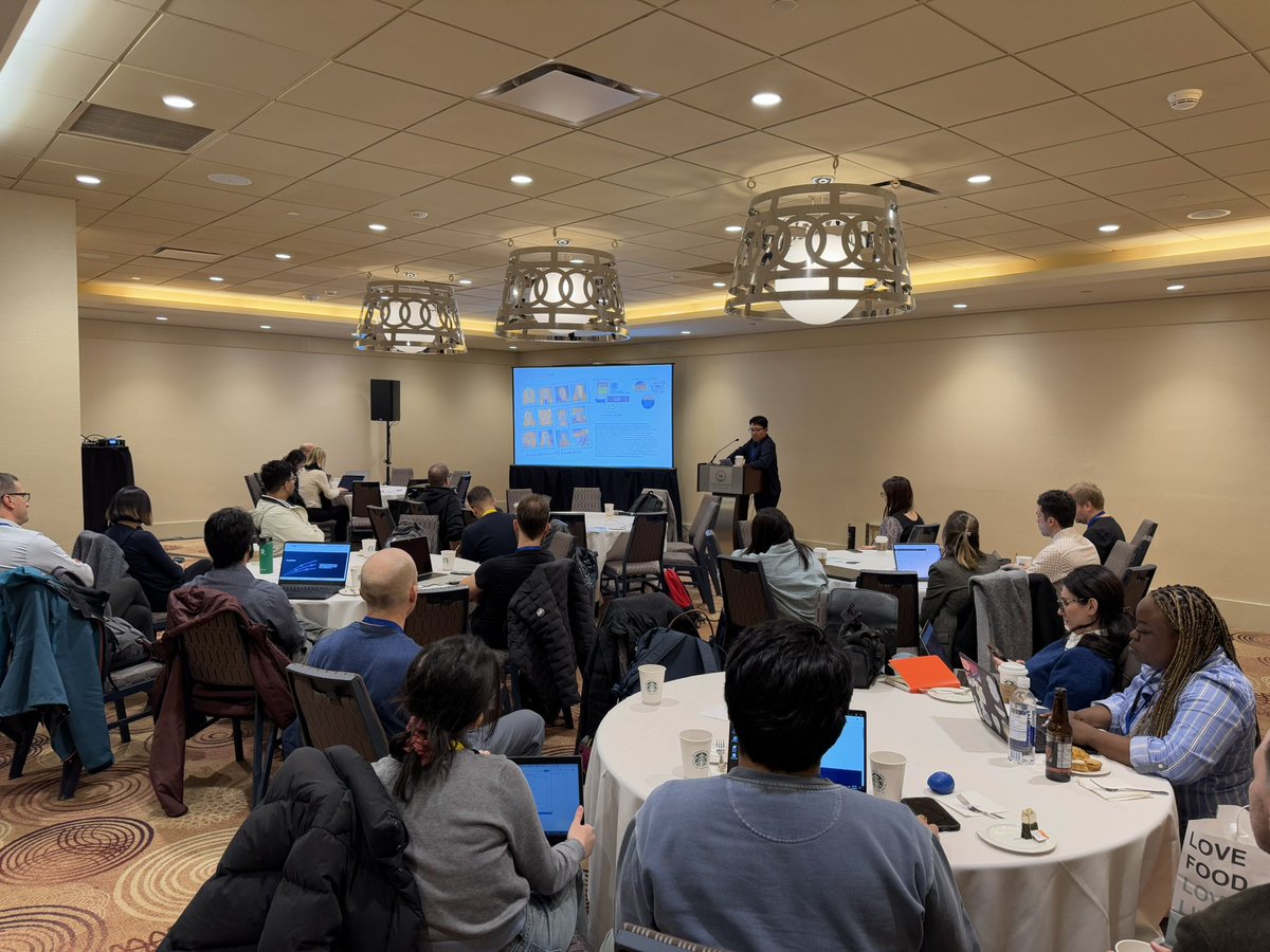 TranslationalNI's tweet image. Hello from Toronto🇨🇦We had a successful educational course on Day 0 at #SOBP ! @YU_Yue_Tong and @RuiyangGe presented advanced work on personalized neuroimaging from @Frangougroup lab, sparking lots of great discussions. Thanks to everyone who joined us! @UBC_Psychiatry @UBC_IMH