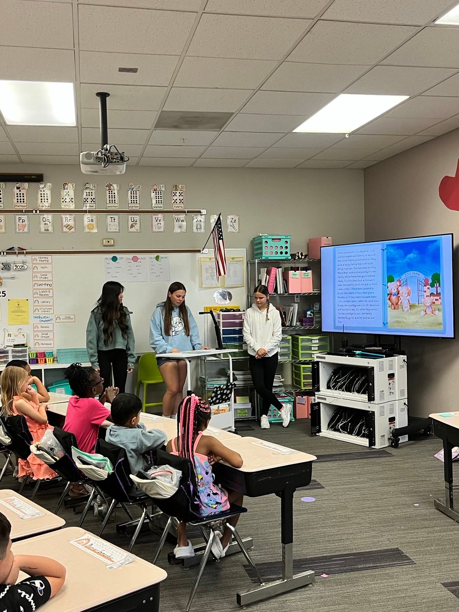 OPS_PrairieWind's tweet image. Shoutout to @OPS_Westview Health Club for teaching our 1st graders about handwashing with a story, song, and Scrubby Bear! 🐻💧 Our students even signed a pledge to keep those hands clean! 🧼🎶 #PrairieWindPride #HealthyHabits