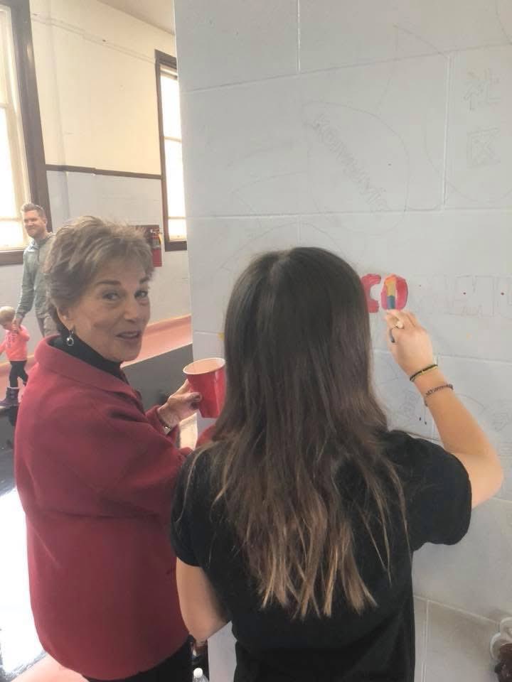 kylehillman's tweet photo. If this ends up true, genuinely appreciate her leadership and representting our district. Always a #JanFan
Acios reporting: Rep. Jan Schakowsky tells colleagues she's retiring
https://t.co/ixybNqpqLY https://t.co/qmVGXHrIgs