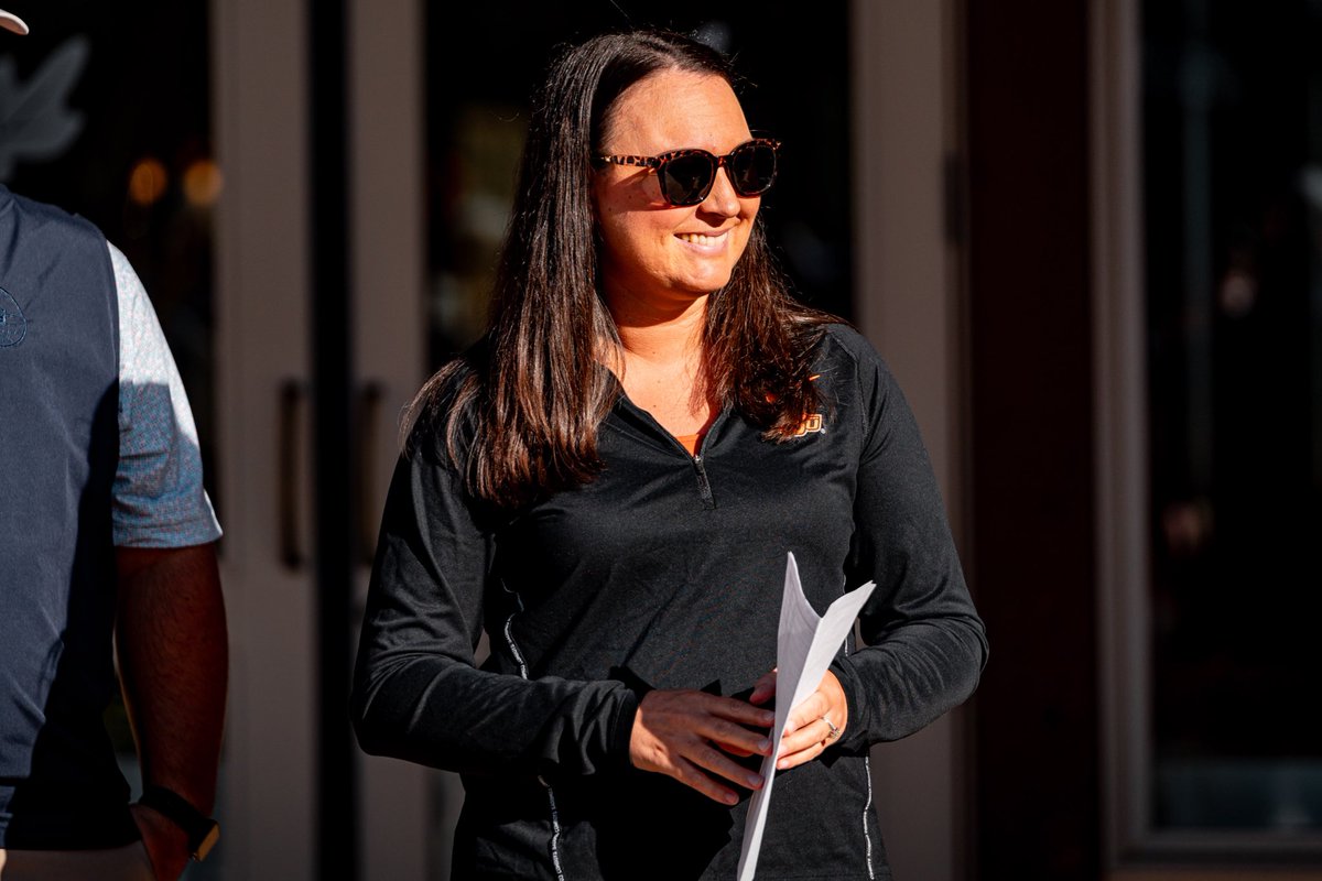 Happy National Administrative Assistants Day to Andrea Brown! We’re thankful for everything you do 🤠