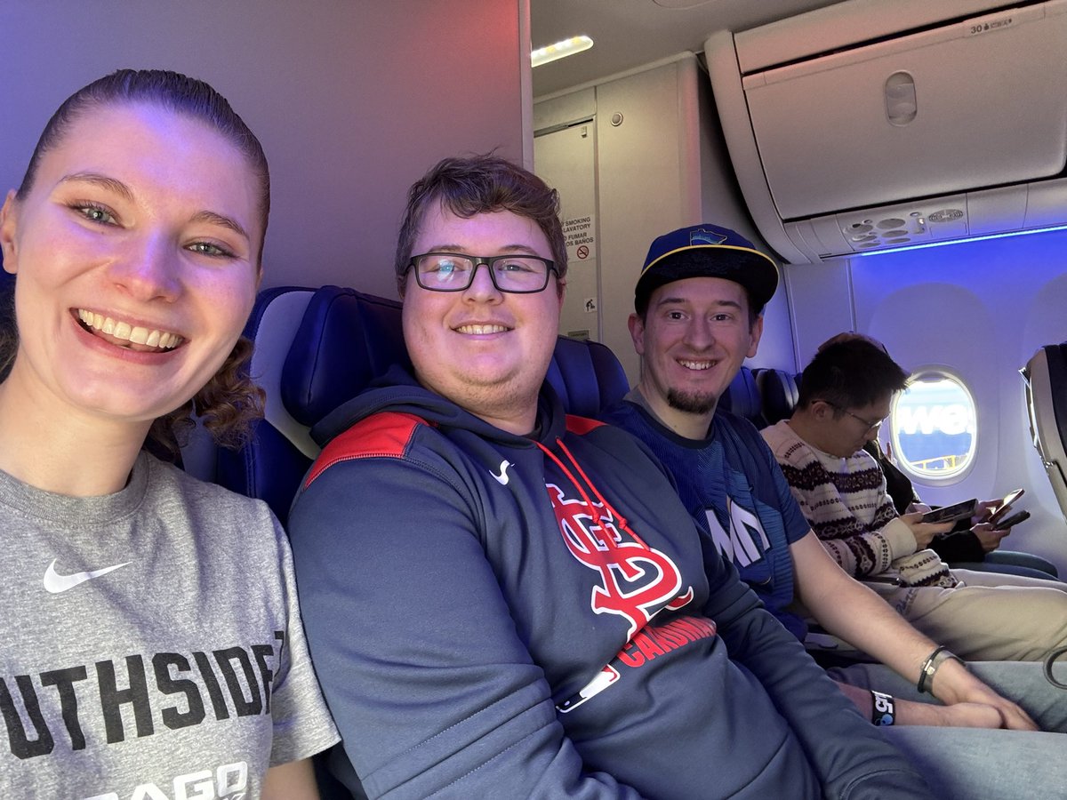 Ashley22Sanders's tweet photo. PSA! Book that 36-hour trip with two of your best friends‼️ Exploring Kasabe’s origins ft. Family Kasabe, Target Field ft. Dollar Dog Day, &amp; Mall of America ft. 10,000 steps was a success! https://t.co/8w2XzTG5cq