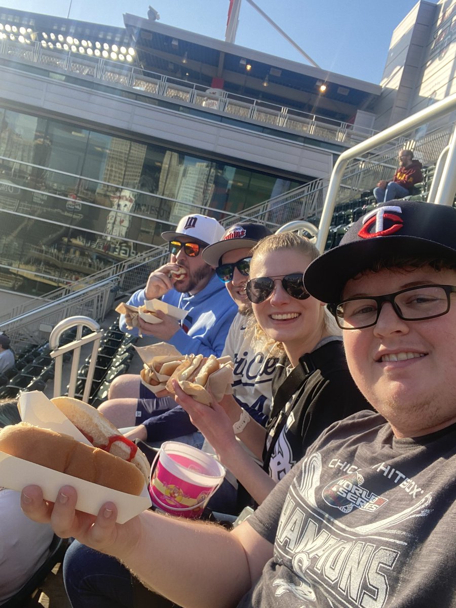 Ashley22Sanders's tweet photo. PSA! Book that 36-hour trip with two of your best friends‼️ Exploring Kasabe’s origins ft. Family Kasabe, Target Field ft. Dollar Dog Day, &amp; Mall of America ft. 10,000 steps was a success! https://t.co/8w2XzTG5cq