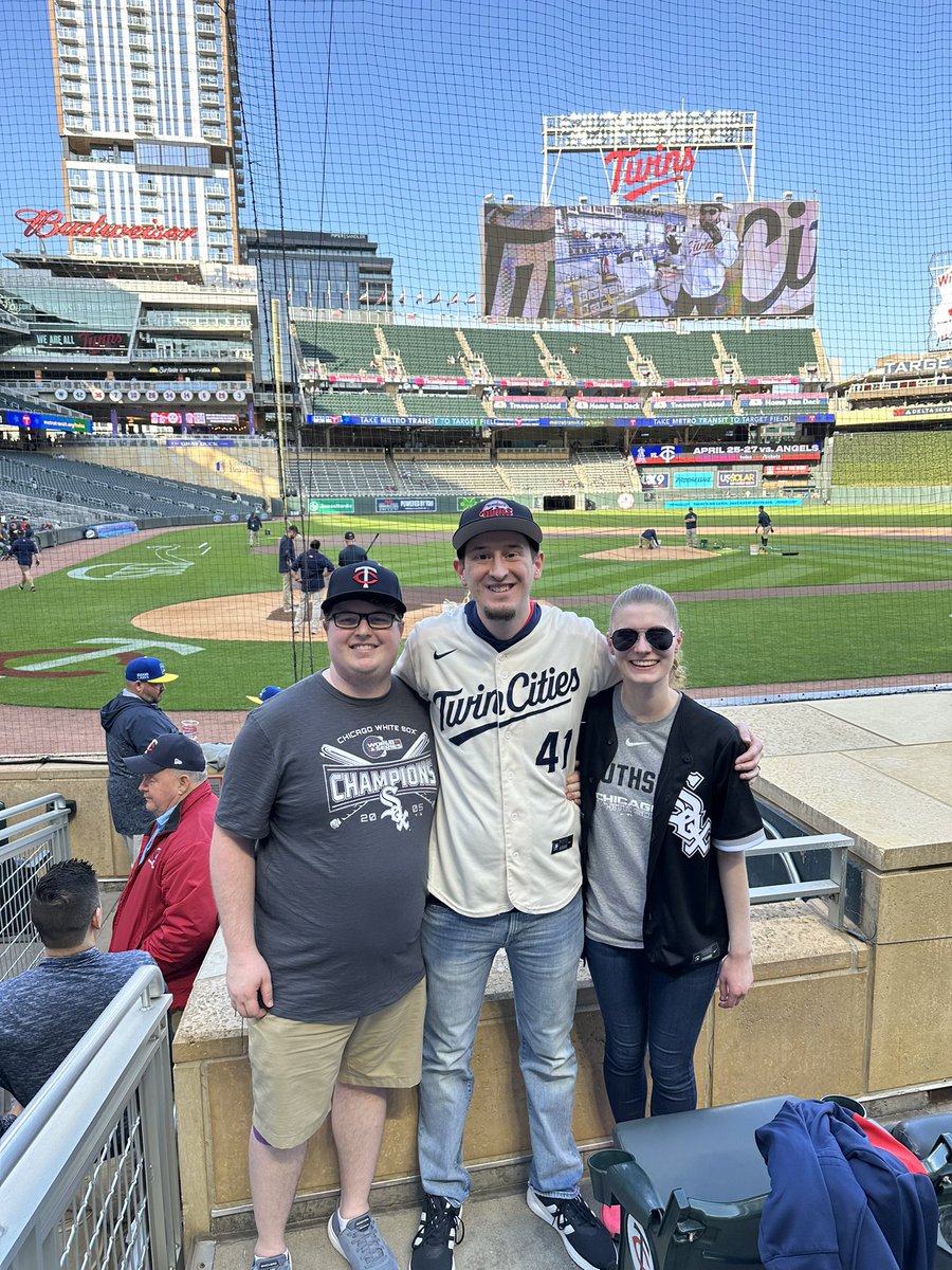 Ashley22Sanders's tweet photo. PSA! Book that 36-hour trip with two of your best friends‼️ Exploring Kasabe’s origins ft. Family Kasabe, Target Field ft. Dollar Dog Day, &amp; Mall of America ft. 10,000 steps was a success! https://t.co/8w2XzTG5cq