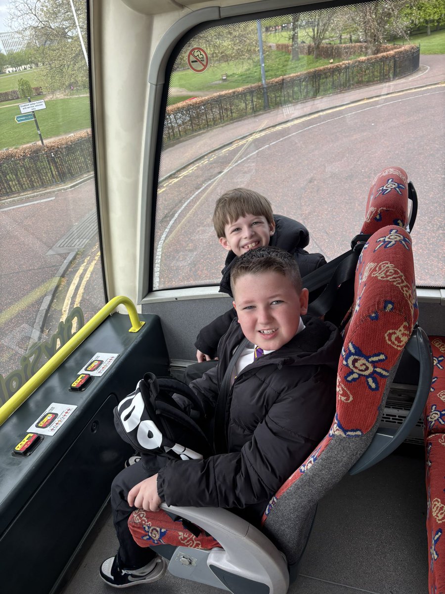 MissCarbery tweet media