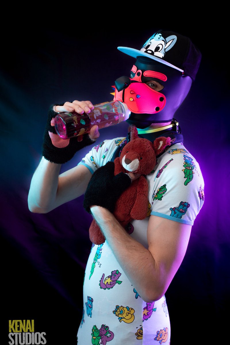Pup Geo/Peanuts looking all cute with his sippy &amp; teddy! 🥰
#abdl #abdlboy #abdlkink #abdlcommunity #ageplay #pupplay #gaypup #littlespace #diaperpup #diaperkink