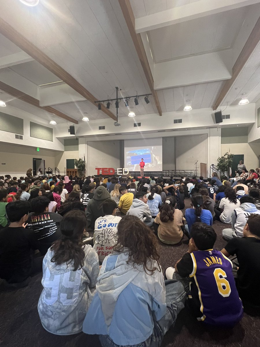 Jenn_Petraglia's tweet photo. Student #TEDEd Talks at Rancho San Diego Elementary! Brave students shared their ideas with their peers! Talks around facing fears, growth mindset, food waste at school, women’s sports, early snack time, and benefits of video games had the entire audience engaged! @CajonValleyUSD https://t.co/JAxc4YwzkX